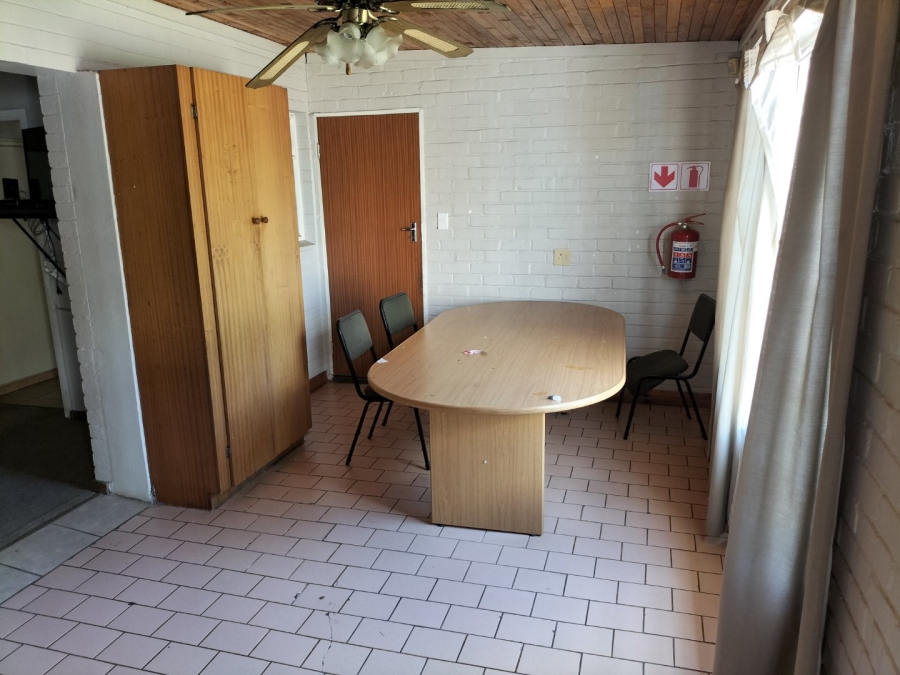 13 Bedroom Property for Sale in Universitas Free State